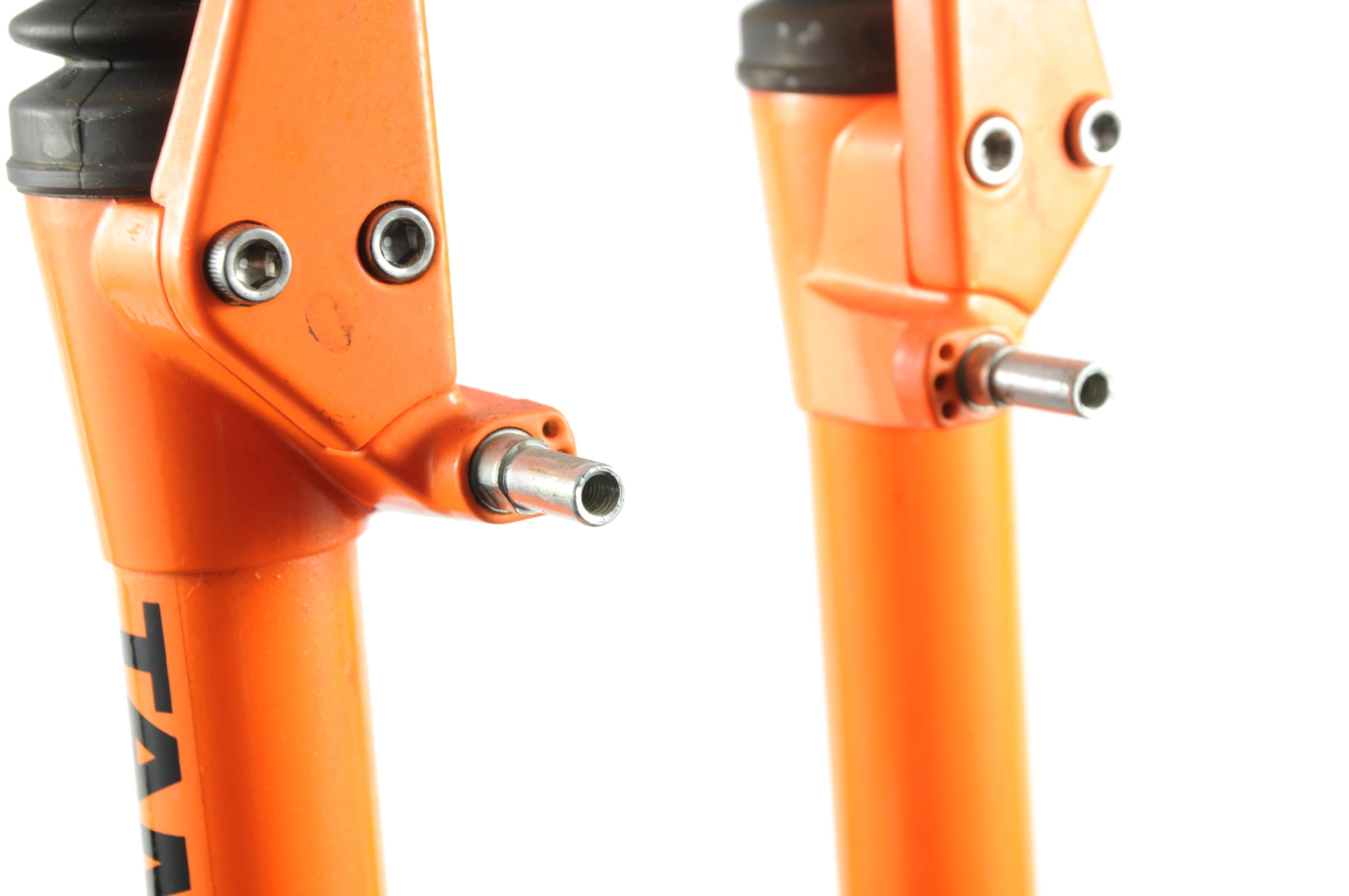 SR Suntour 7500 24 Inch Suspension Fork Orange 7 SR Suntour 7500 24 Inch Suspension Fork Orange - Image 5