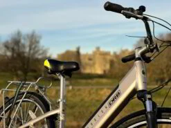 Dallingridge Harlow 700c Wheel Electric Bike Silver -CycleKing Shop HARLOWc