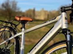 Dallingridge Malvern 700c Wheel Electric Bike Silver -CycleKing Shop MALVERNd