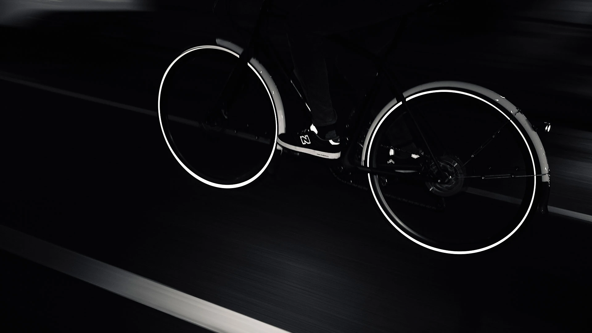 Ammaco Pathway X1 Sports Hybrid Bike Grey 10 Ammaco Pathway X1 Sports Hybrid Bike Grey - Image 8