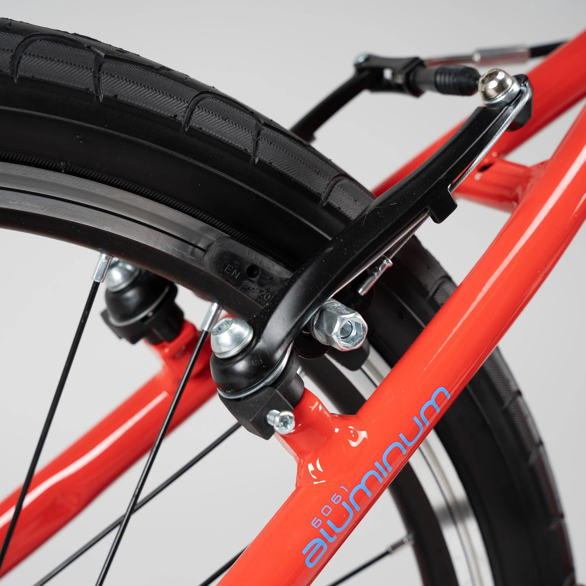 Schwinn Campus 20 Inch Wheel Kids Bike Red 7 Schwinn Campus 20 Inch Wheel Kids Bike Red - Image 5